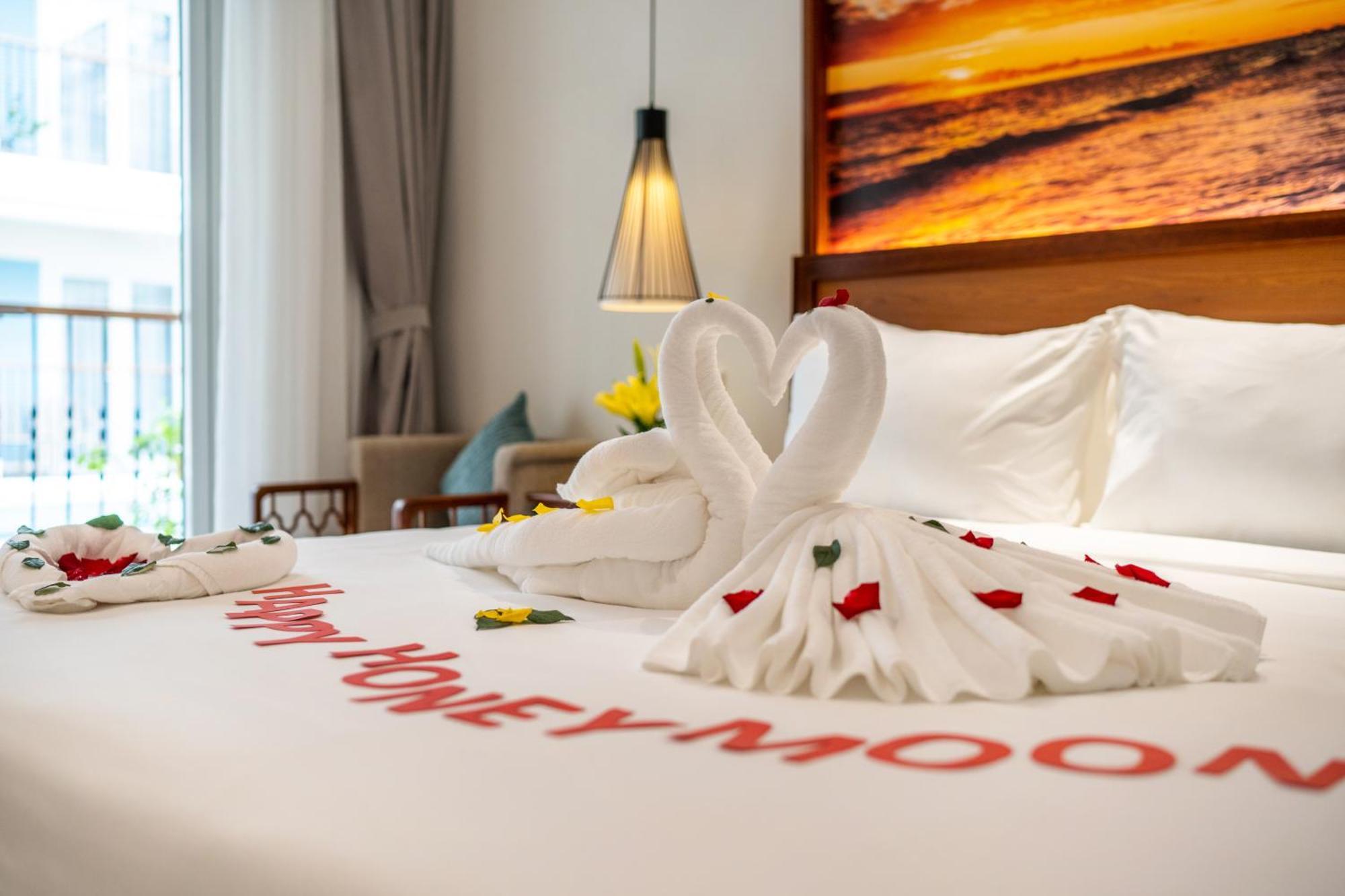 Amina Lantana Hoi An Hotel & Spa Экстерьер фото